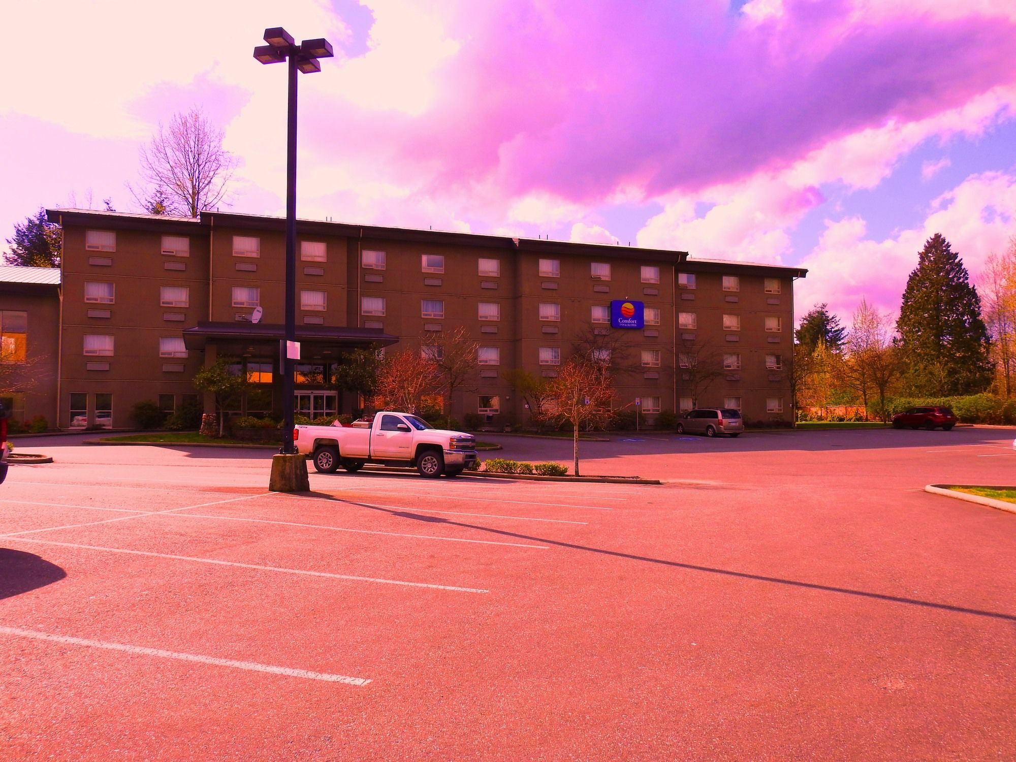 Comfort Inn & Suites Langley Bagian luar foto