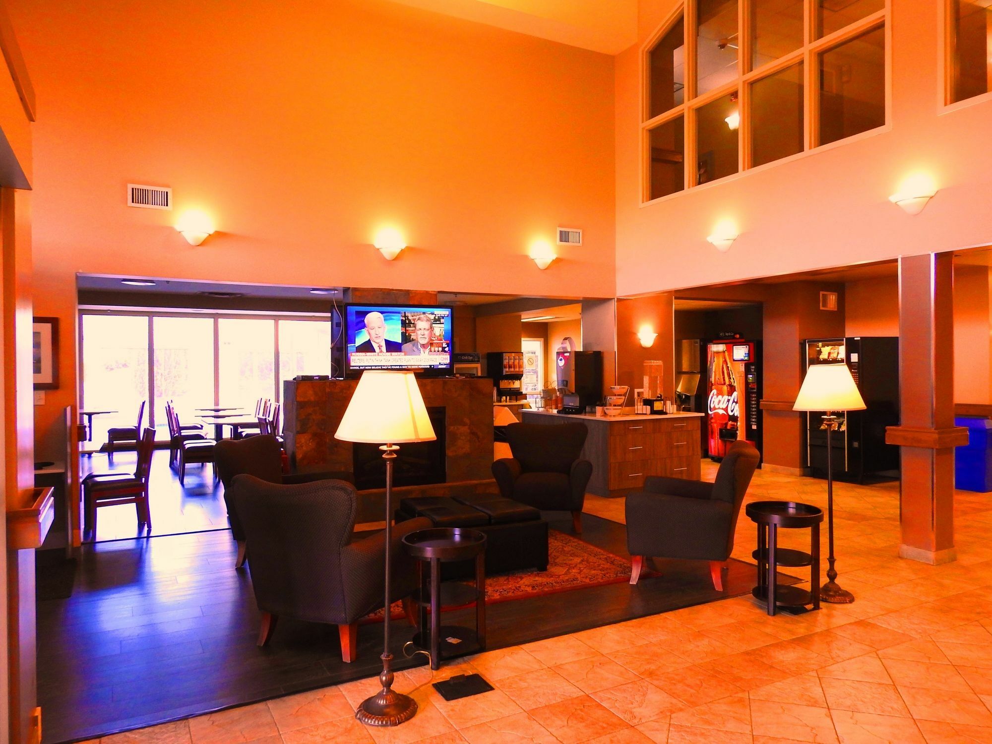 Comfort Inn & Suites Langley Bagian luar foto